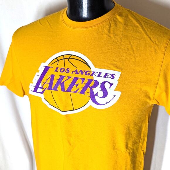 Fanatics Men's LA Lakers 23 James Shirt Yellow Large - Picture 2 of 5